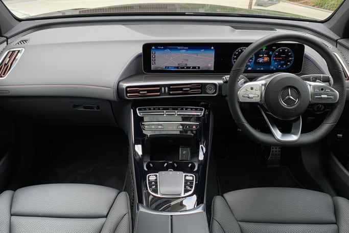 Eqc carplay shop